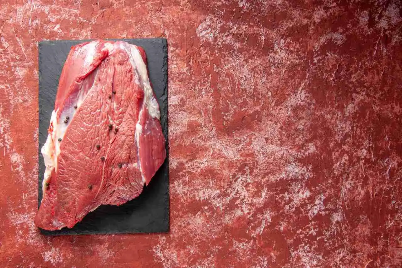 Come rendere la carne morbida anche se magra? Il trucco della marinatura