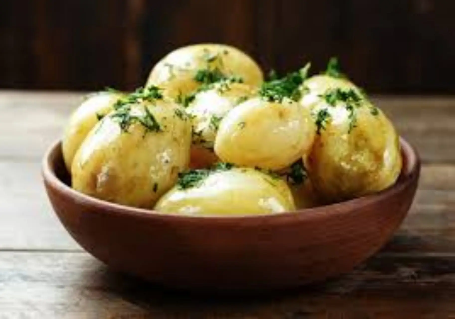 Come cuocere le patate al forno perfette? Il segreto che cambia tutto